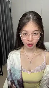 Qianqian-888 online show from 12-02-25, 01:06