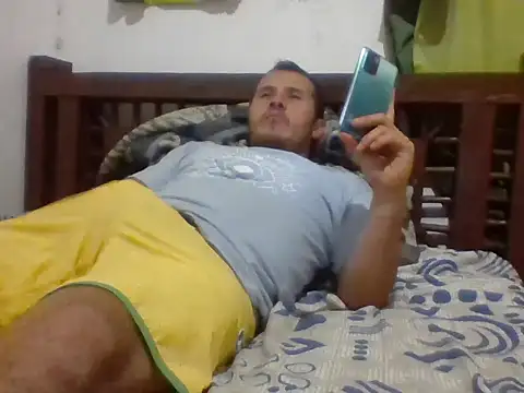 santiii   12 online show from 01-17-26, 01:53