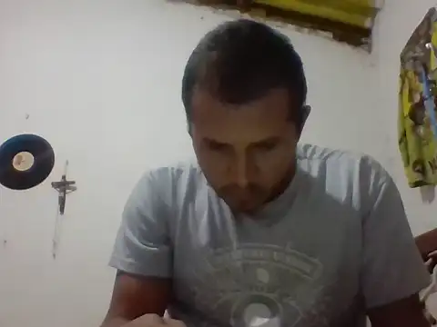 santiii   12 online show from 01-14-26, 04:38