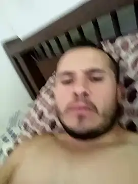 santiii   12 online show from 12-18-25, 05:06