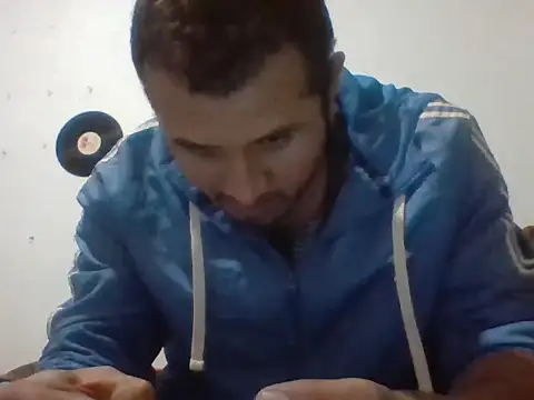 santiii   12 online show from 01-12-26, 11:53