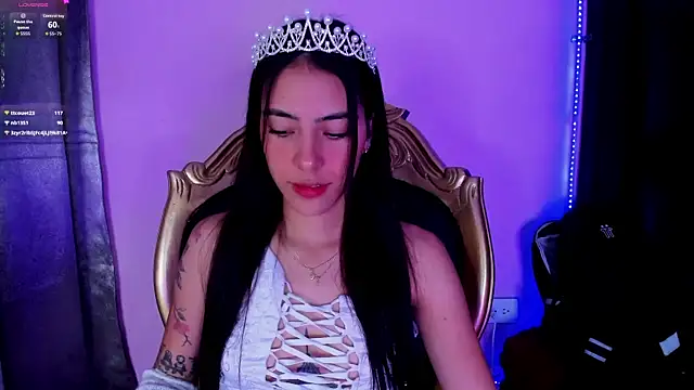 Snapshot of ValkaGrecco chatting on 10-22-25, 02:44 ValkaGrecco online show from 10-22-25, 02:44