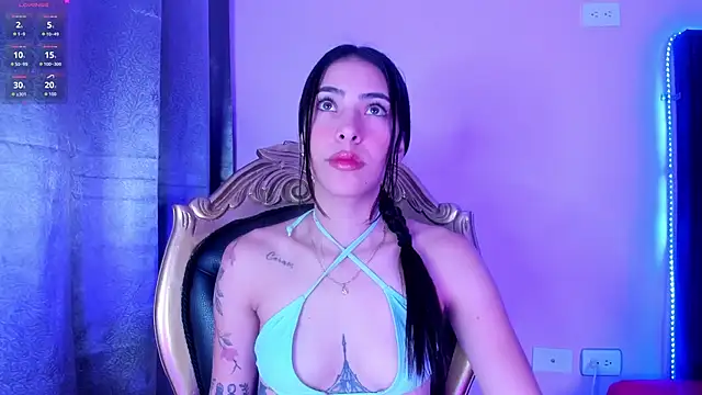 Snapshot of ValkaGrecco chatting on 10-18-25, 11:23 ValkaGrecco online show from 10-18-25, 11:23
