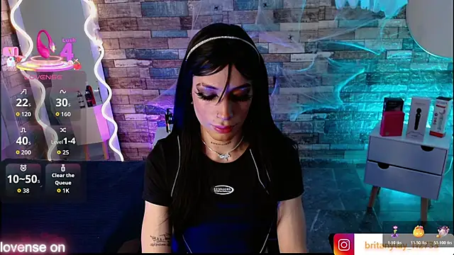 boyfox tay online show from 10-28-25, 03:51