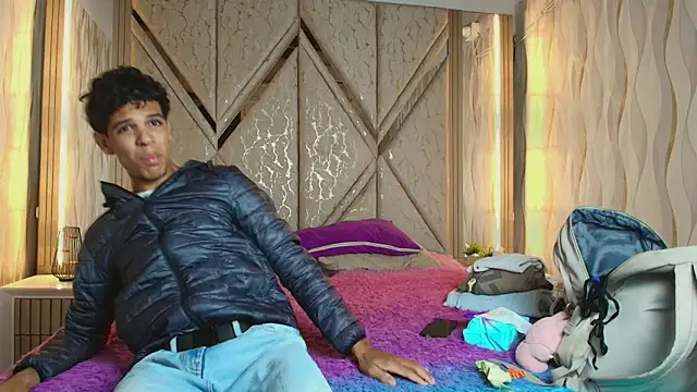 Hotcouple 222 online show from 02-04-26, 07:25