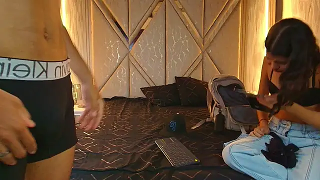 Hotcouple 222 online show from 11-21-25, 07:40