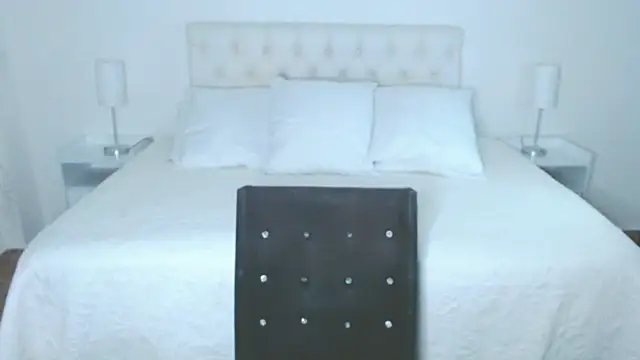 mr hunterx online show from 10-27-25, 04:02