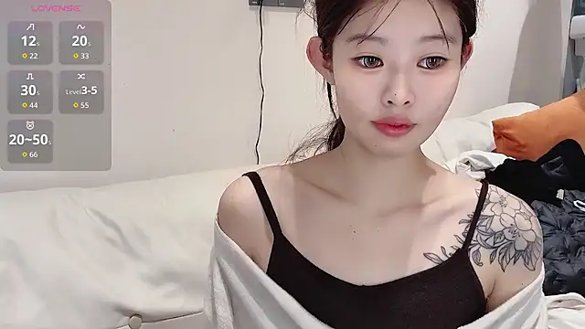 A-Sweet-168-M online show from 10-15-25, 01:04