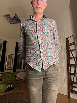 SexyLeon8 online show from 11-14-25, 10:35