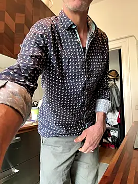 SexyLeon8 online show from 11-04-25, 08:40