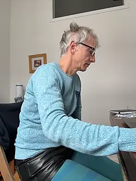 SexyLeon8 online show from 02-11-26, 03:23