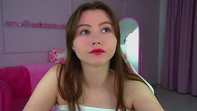 KeiraAsti online show from 09-24-25, 08:04