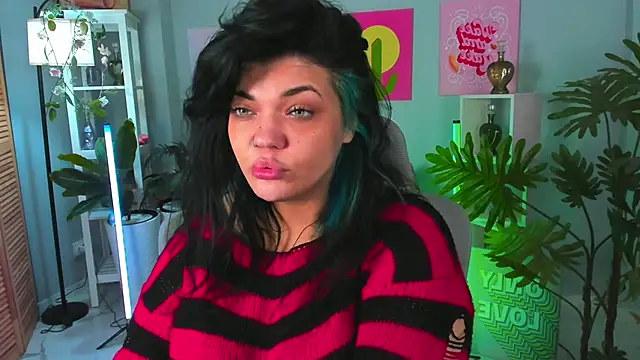 MaryHarrys online show from 11-05-25, 02:36