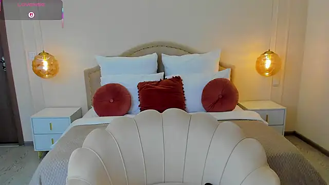 MilaMour online show from 12-03-25, 08:19