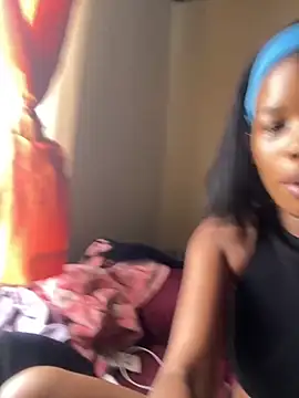 Caramel Mellow online show from 10-13-25, 10:06