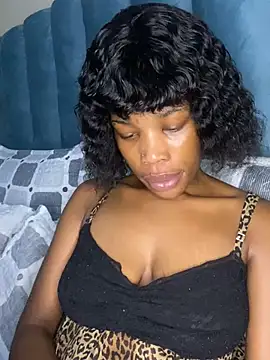 Caramel Mellow online show from 02-10-26, 12:42