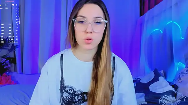 -CindyLou online show from 12-03-25, 05:52