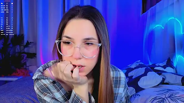 -CindyLou online show from 12-23-25, 05:29