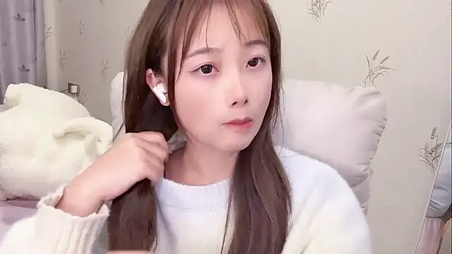 puppy-999 online show from 04-23-26, 12:00