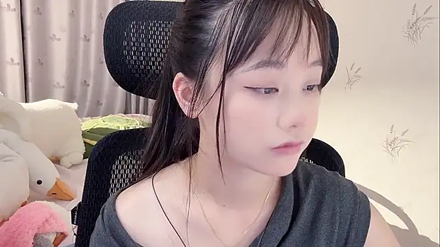 puppy-999 online show from 05-21-26, 12:13