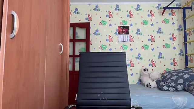 Snapshot of chiraq1945 chatting on 02-18-26, 09:39 chiraq1945 online show from 02-18-26, 09:39