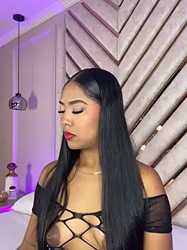 Mia Roset online show from 10-04-25, 11:56