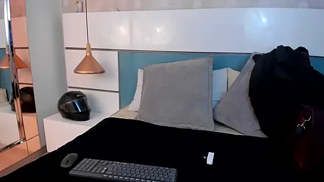 Snapshot of Ashkoreh chatting on 07-04-26, 10:03 Ashkoreh online show from 07-04-26, 10:03
