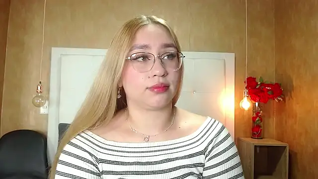 ximenanoah online show from 11-20-25, 01:45