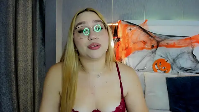 ximenanoah online show from 10-24-25, 01:32