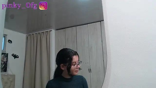 pinky f00x online show from 10-16-25, 10:07