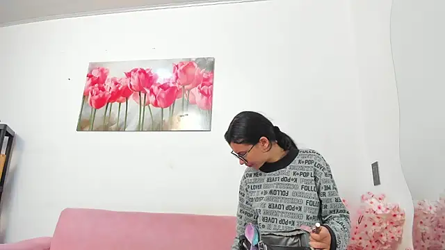 pinky f00x online show from 06-02-26, 07:36