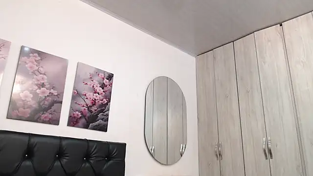 pinky f00x online show from 05-23-26, 07:35