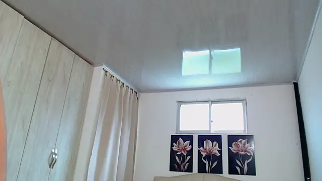 pinky f00x online show from 11-25-25, 07:36