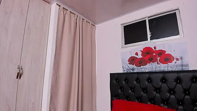 pinky f00x online show from 06-14-26, 07:26