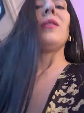 Snapshot of Angelina_Dior chatting on 03-25-26, 06:18 Angelina Dior online show from 03-25-26, 06:18