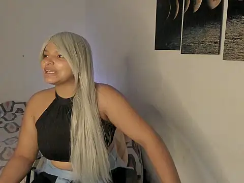 chloe kisses online show from 04-08-26, 11:33