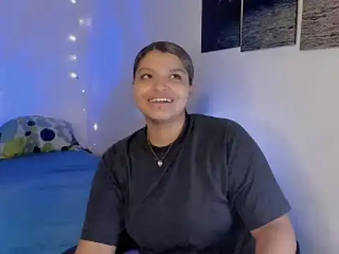 chloe kisses online show from 04-27-26, 11:30