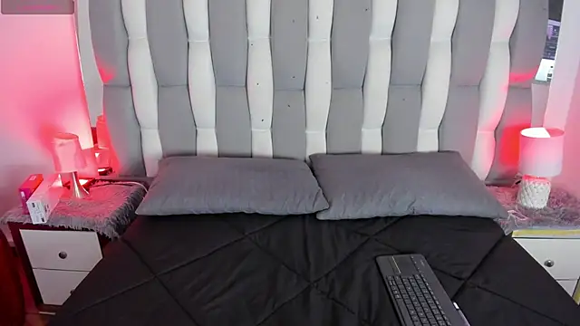 Adaara Rey online show from 10-06-25, 08:09