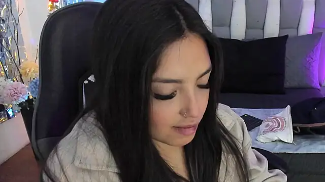 Adaara Rey online show from 11-29-25, 07:25