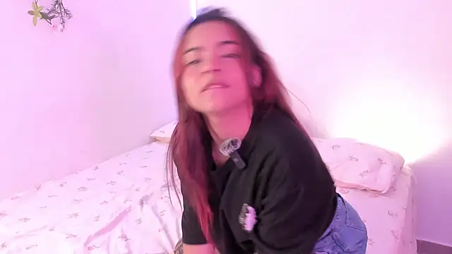 Snapshot of valy_shyness chatting on 11-18-25, 02:16 valy shyness online show from 11-18-25, 02:16