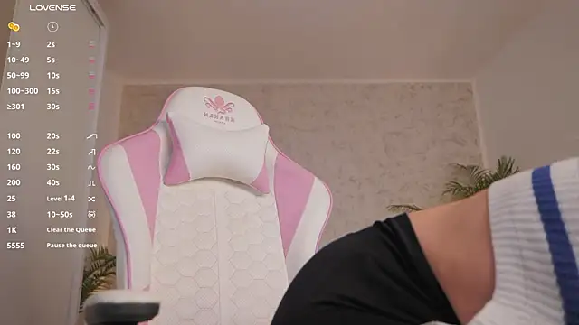 daisyblushh online show from 04-10-26, 03:08