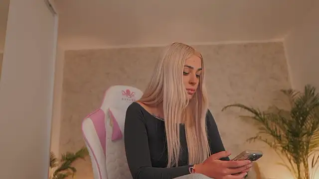 daisyblushh online show from 03-13-26, 04:34