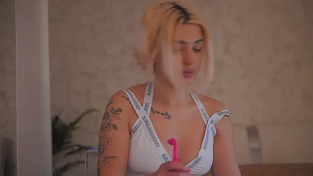 daisyblushh online show from 02-08-26, 03:10