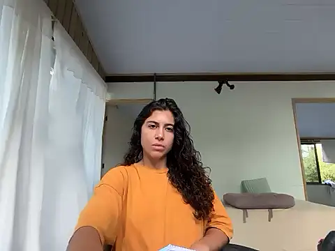 deusaludovica online show from 05-07-26, 07:17