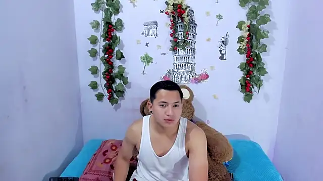 NataliaAndJulliam online show from 10-02-25, 06:28