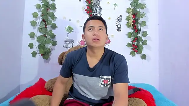 NataliaAndJulliam online show from 01-13-26, 03:54