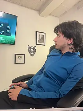 Elian savoy online show from 10-03-25, 01:42