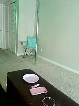 Thickkemzz41 online show from 10-05-25, 09:49