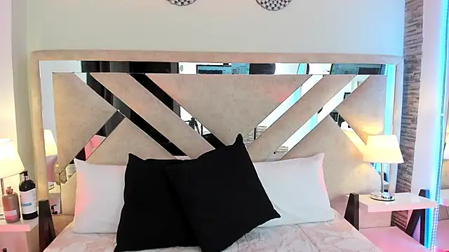 ximena vasquez8 online show from 04-15-26, 04:07