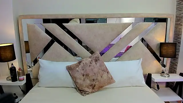 ximena vasquez8 online show from 02-02-26, 03:16